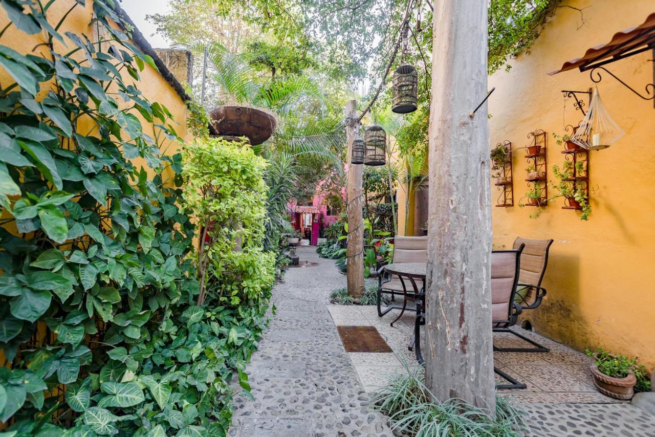Hotel Rosa Morada Tlaquepaque Buitenkant foto