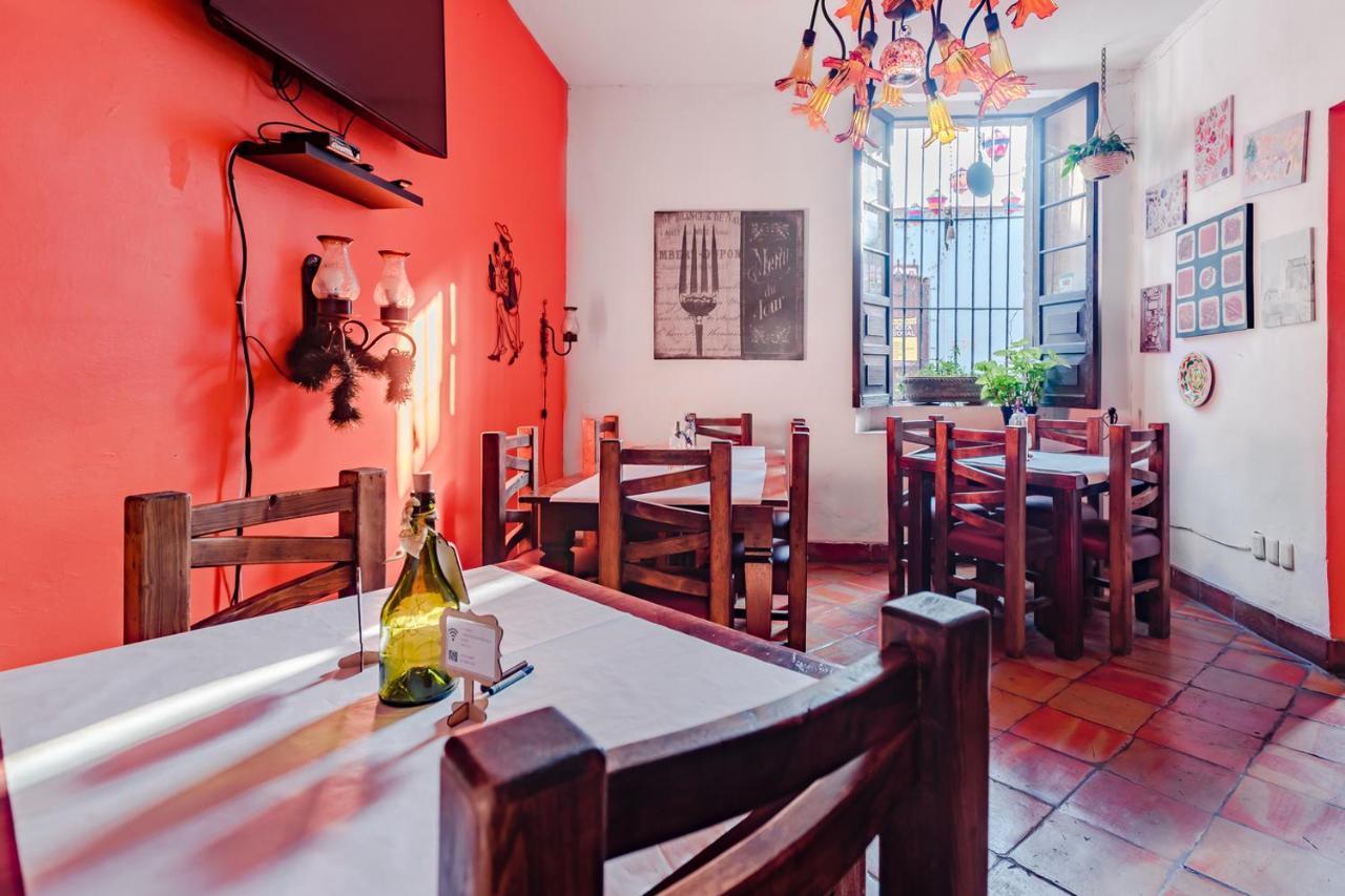 Hotel Rosa Morada Tlaquepaque Buitenkant foto