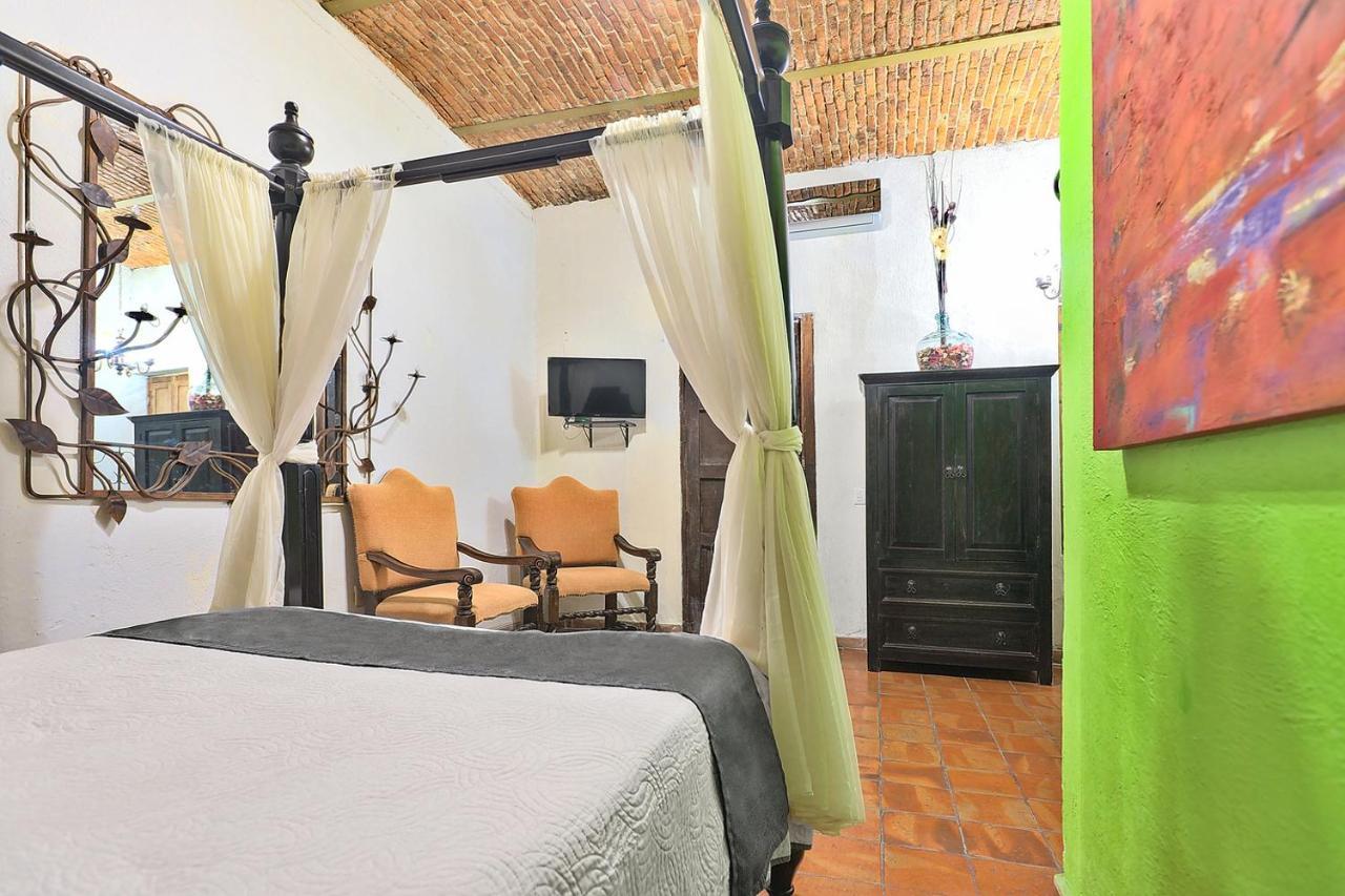 Hotel Rosa Morada Tlaquepaque Buitenkant foto