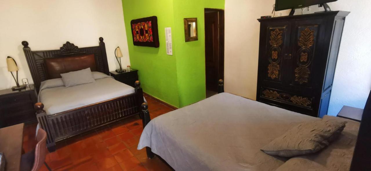 Hotel Rosa Morada Tlaquepaque Buitenkant foto